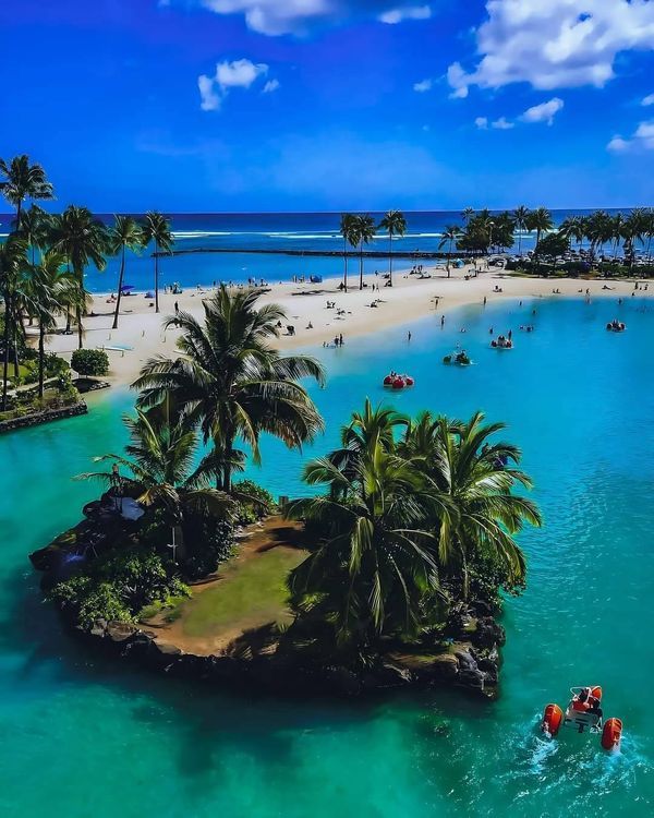 Affordable U.S. Christmas Getaways for Families on a Budget