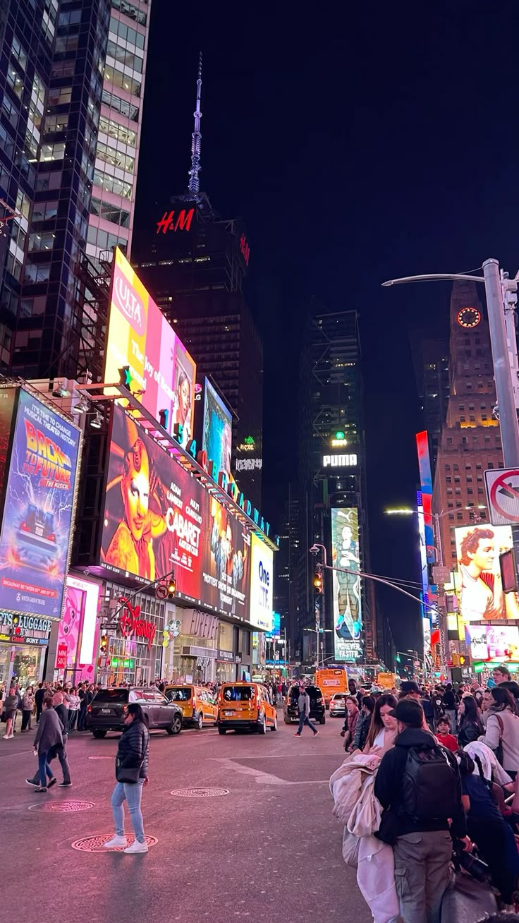 Top Cities in USA for Food and Nightlife Travel